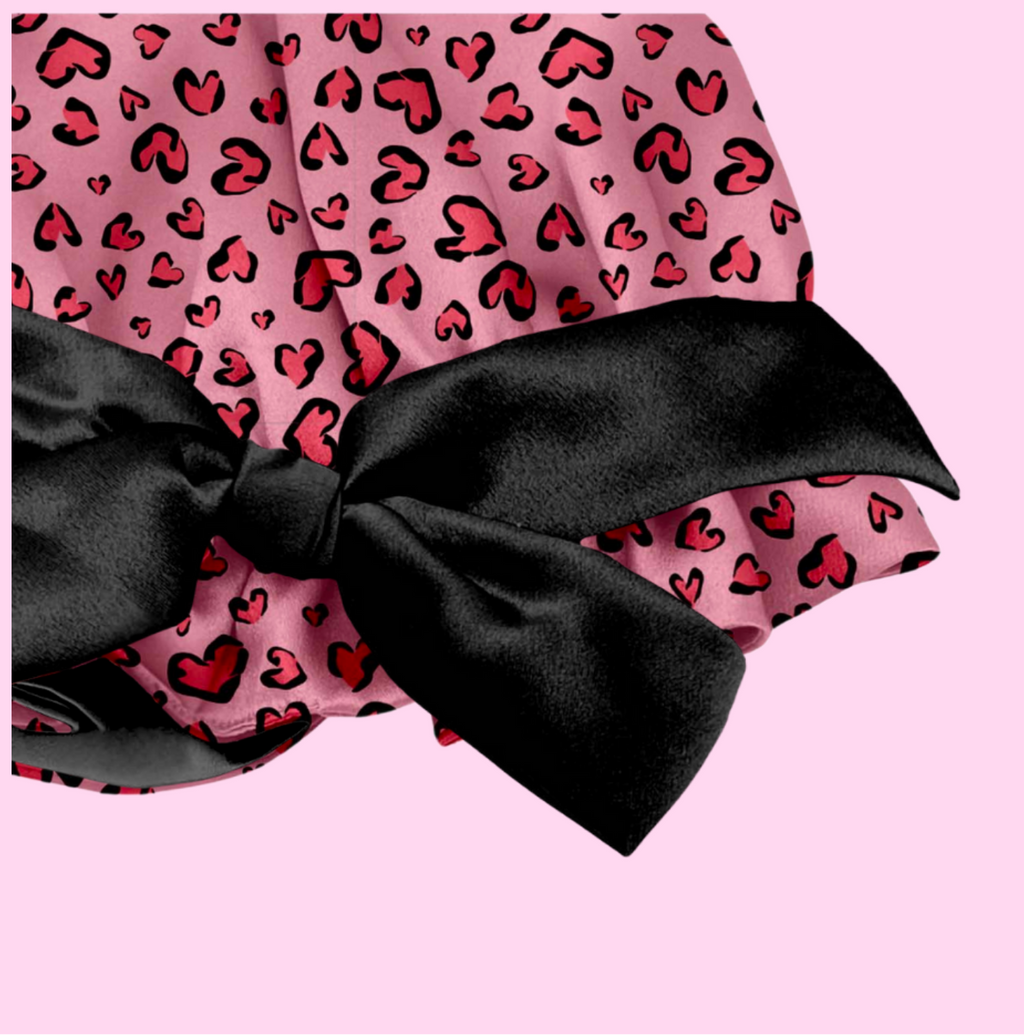 Love Leo Bonnet